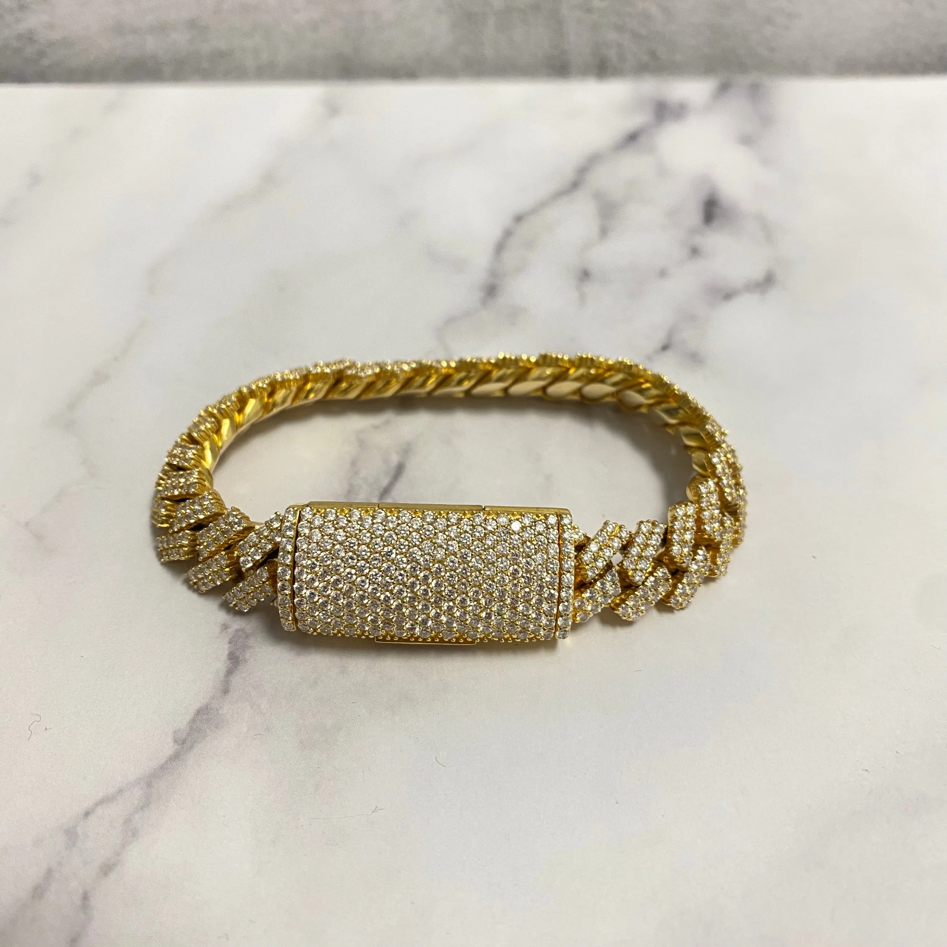 14K Yellow Gold Prong Links Bracelet Ct Dia / 86.5gr / 12mm / 7.5in